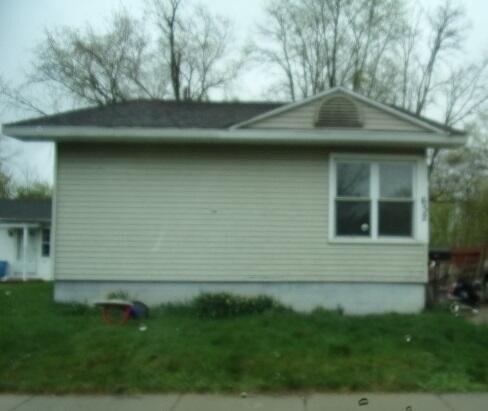 Spring St, Three Rivers, MI 49093