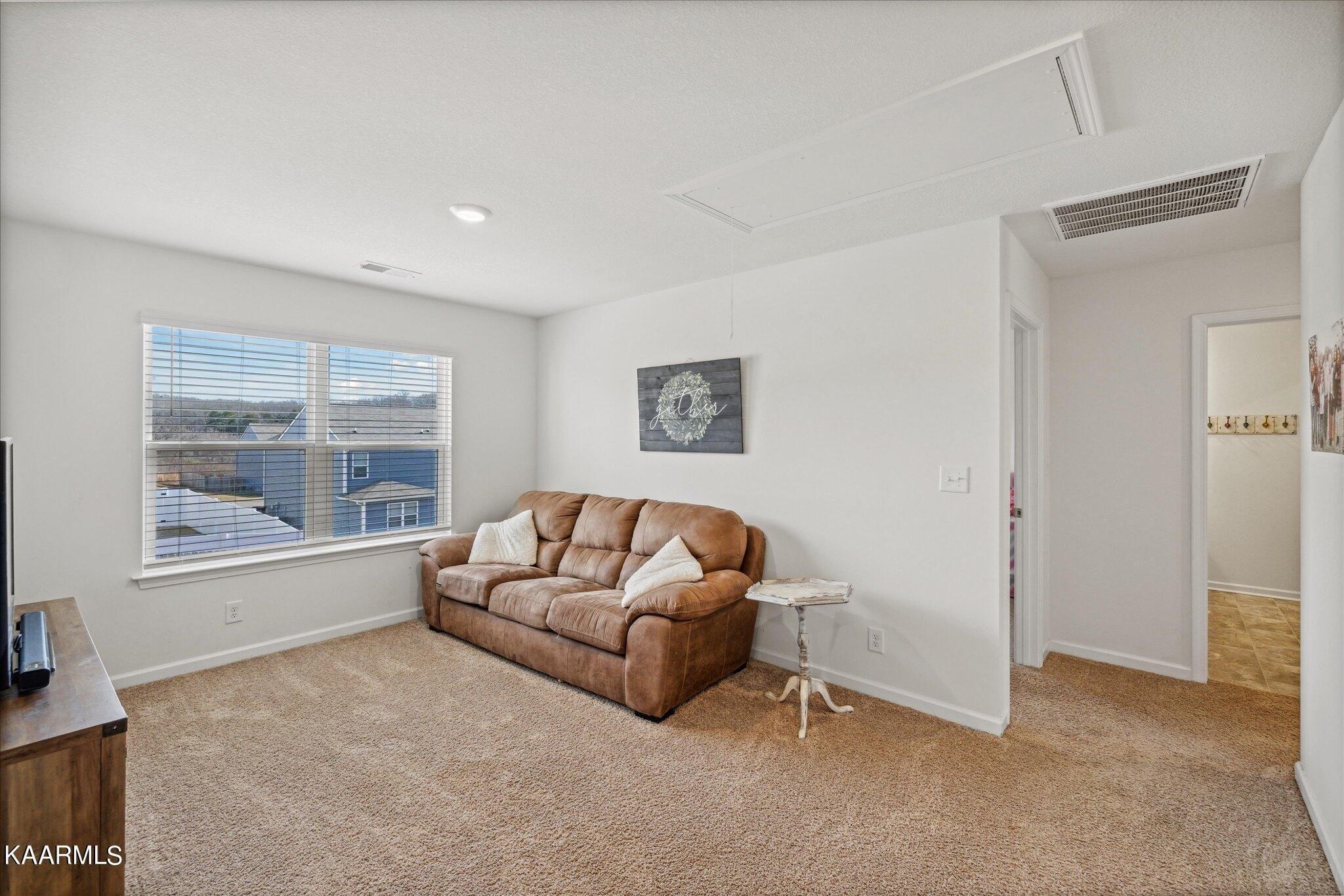 Free Range Ln, Knoxville, TN 37938