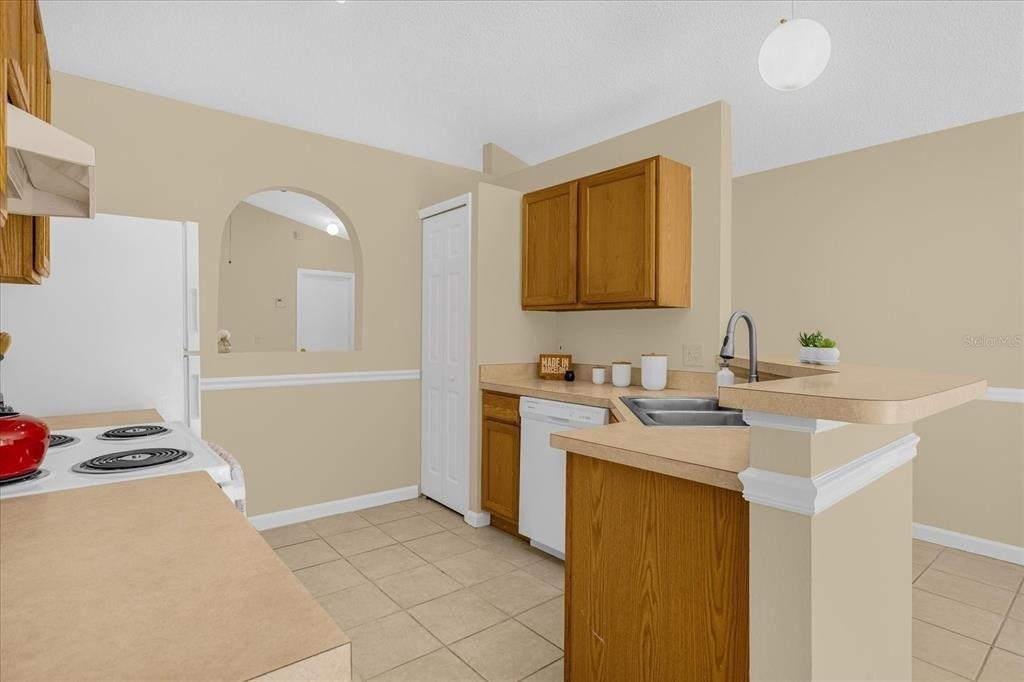 Placid Lake Dr, Sanford, FL 32773
