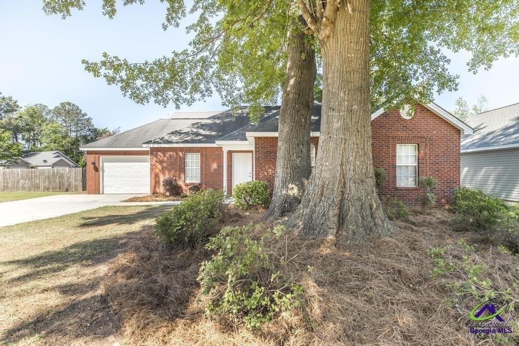 Rolling Woods Cir, Warner Robins, GA 31088