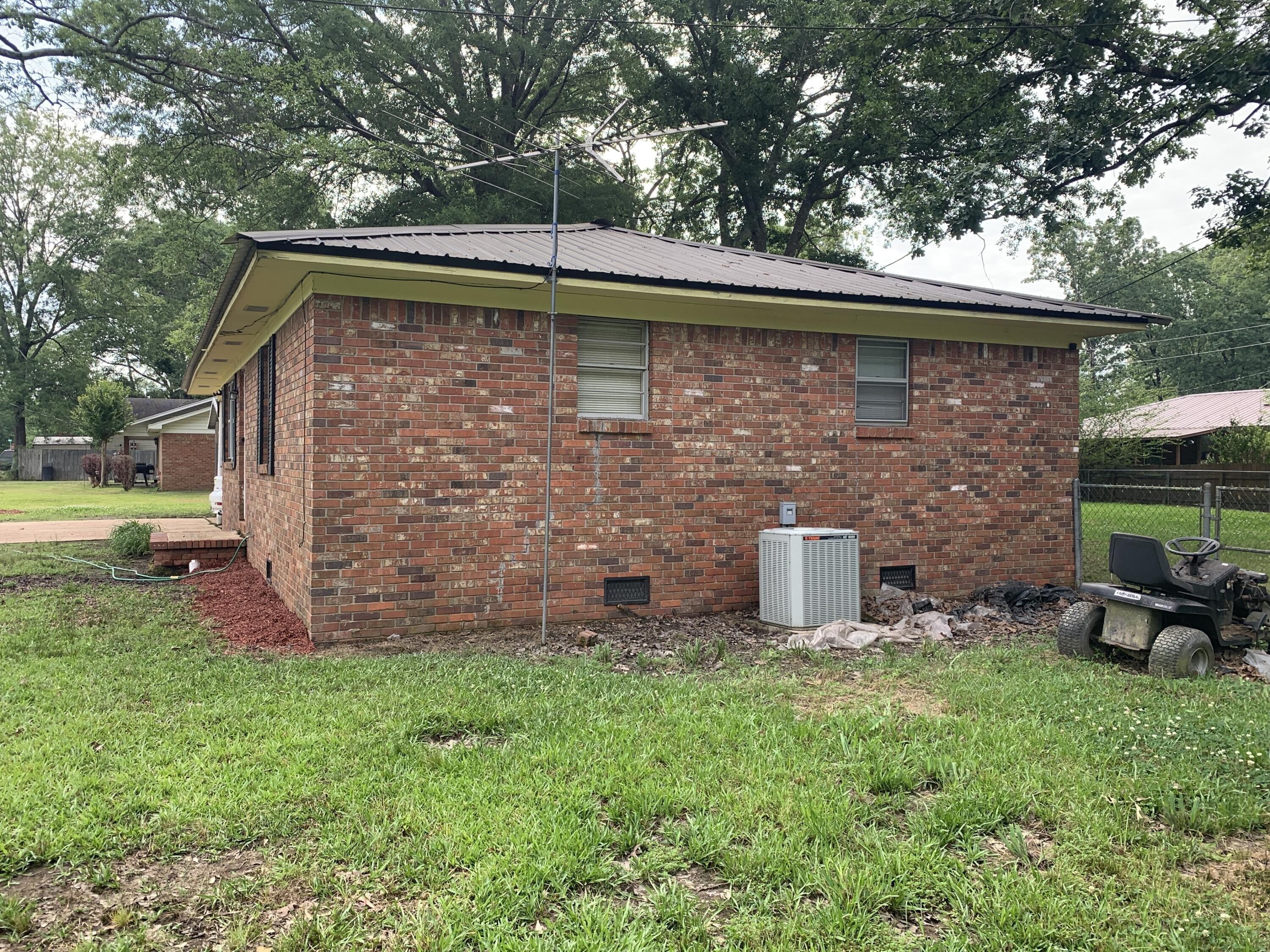 Mcwhirter St, Amory, MS 38821