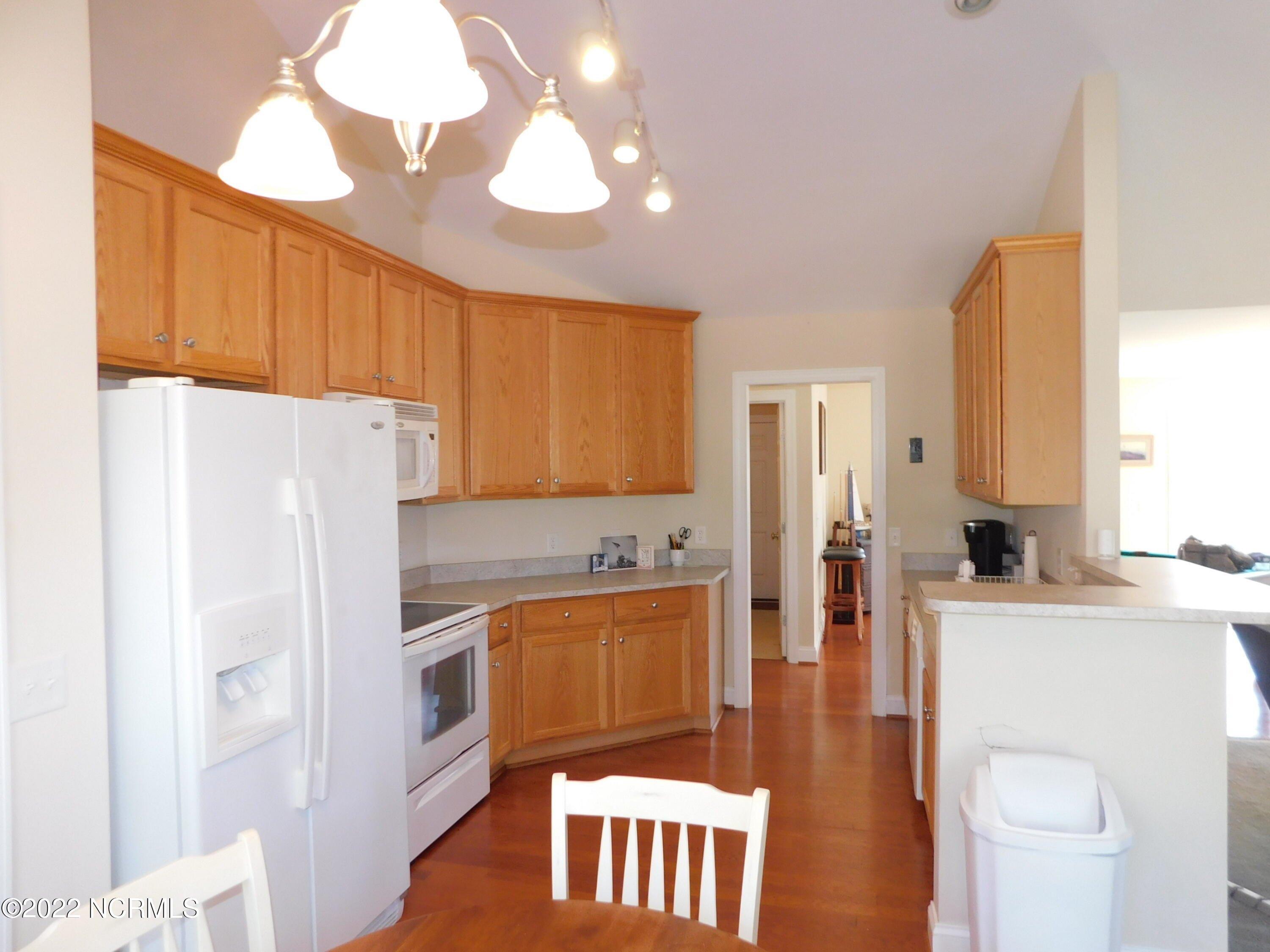 Summerswell Ln, Southport, NC 28461