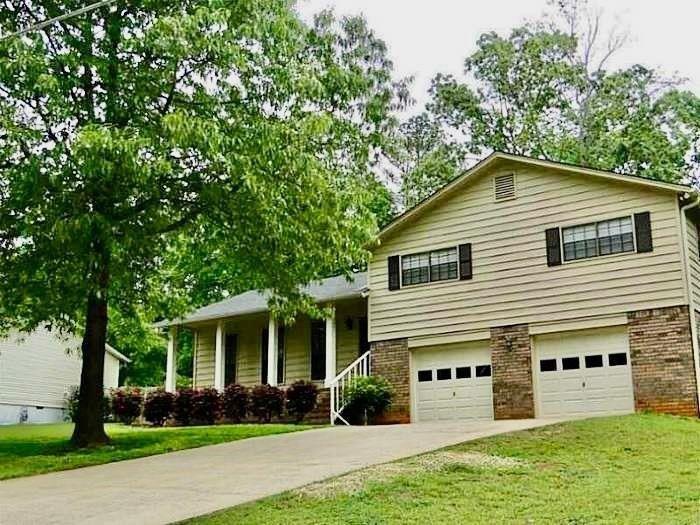 Ridge Dr, Winston, GA 30187