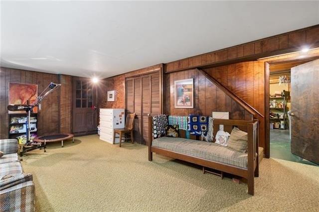 Fairfield Dr, Allentown, PA 18103