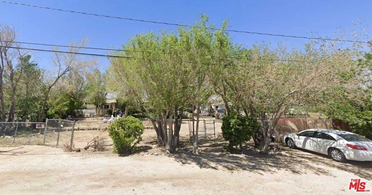 Ponderosa Ave, Hesperia, CA 92345