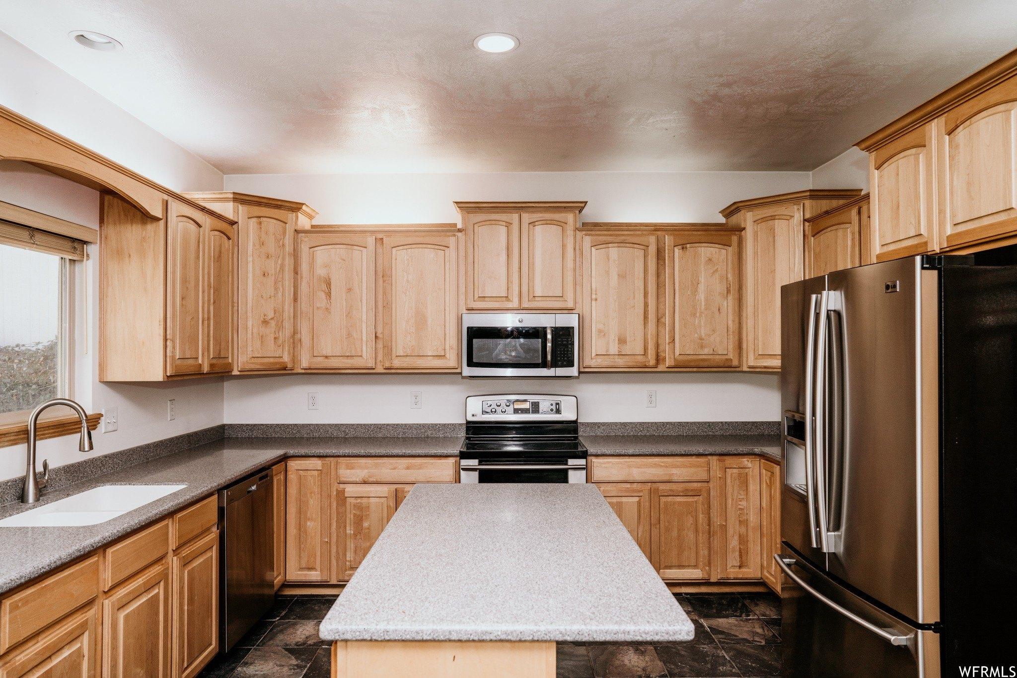 E Eagle Ridge Dr, North Salt Lake, UT 84054