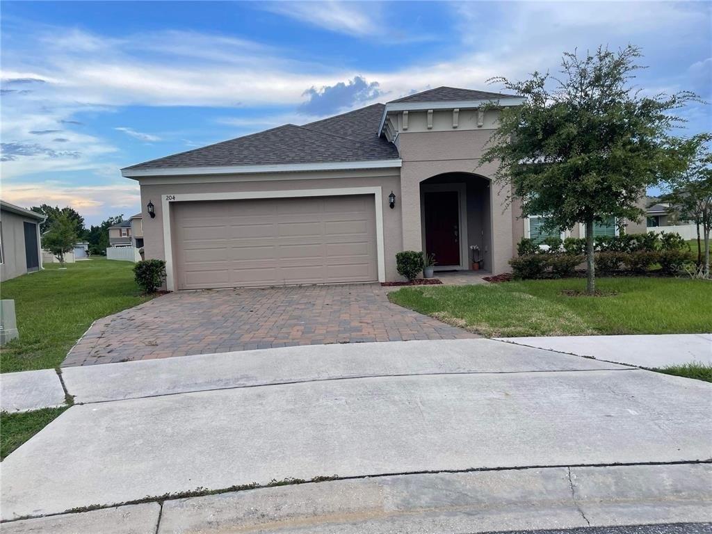 Sangmon Ct, Groveland, FL 34736