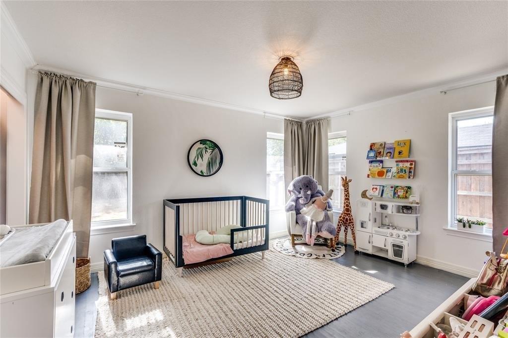 N Brighton Ave, Dallas, TX 75208