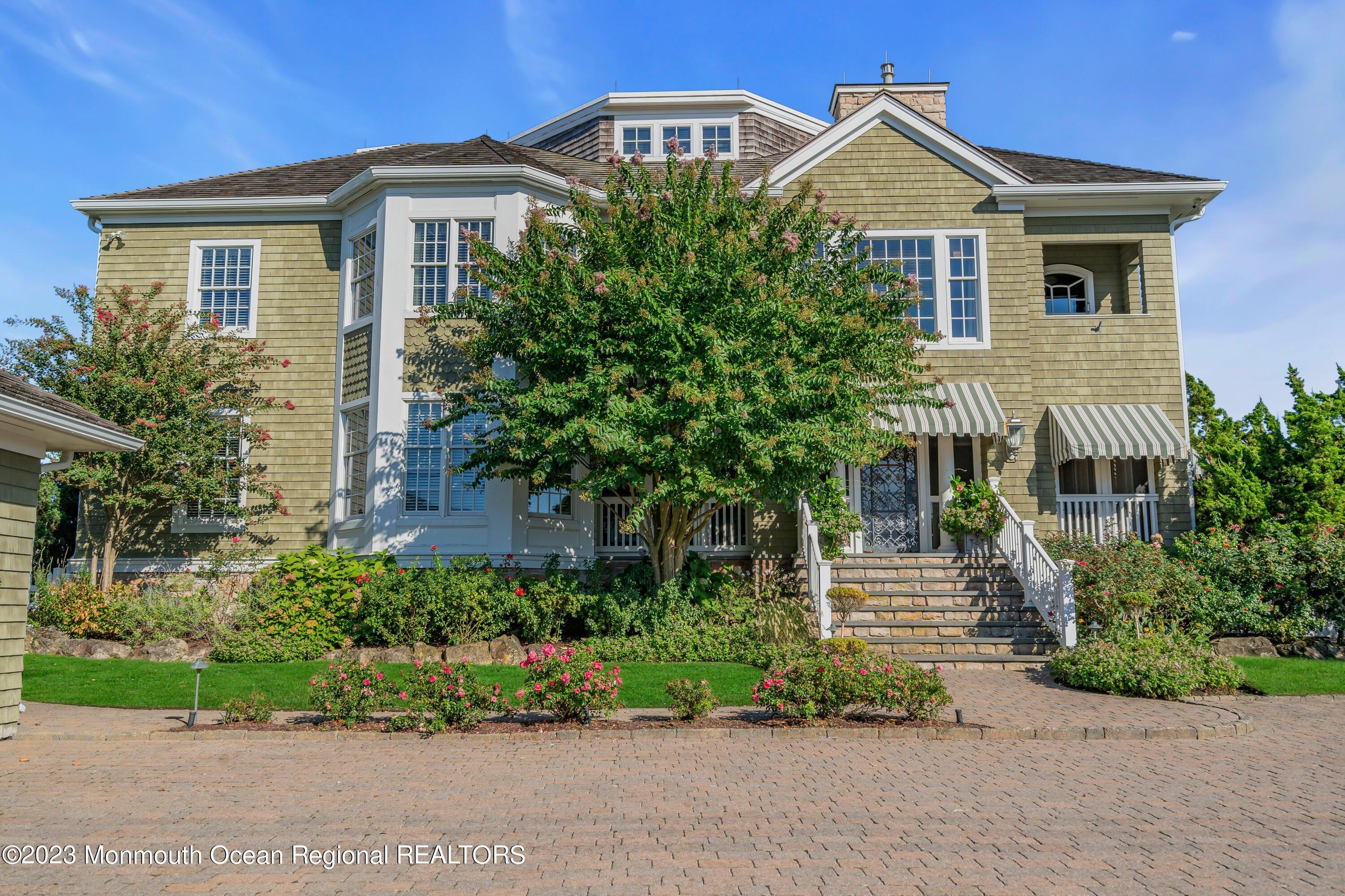East Ave, Bay Head, NJ 08742