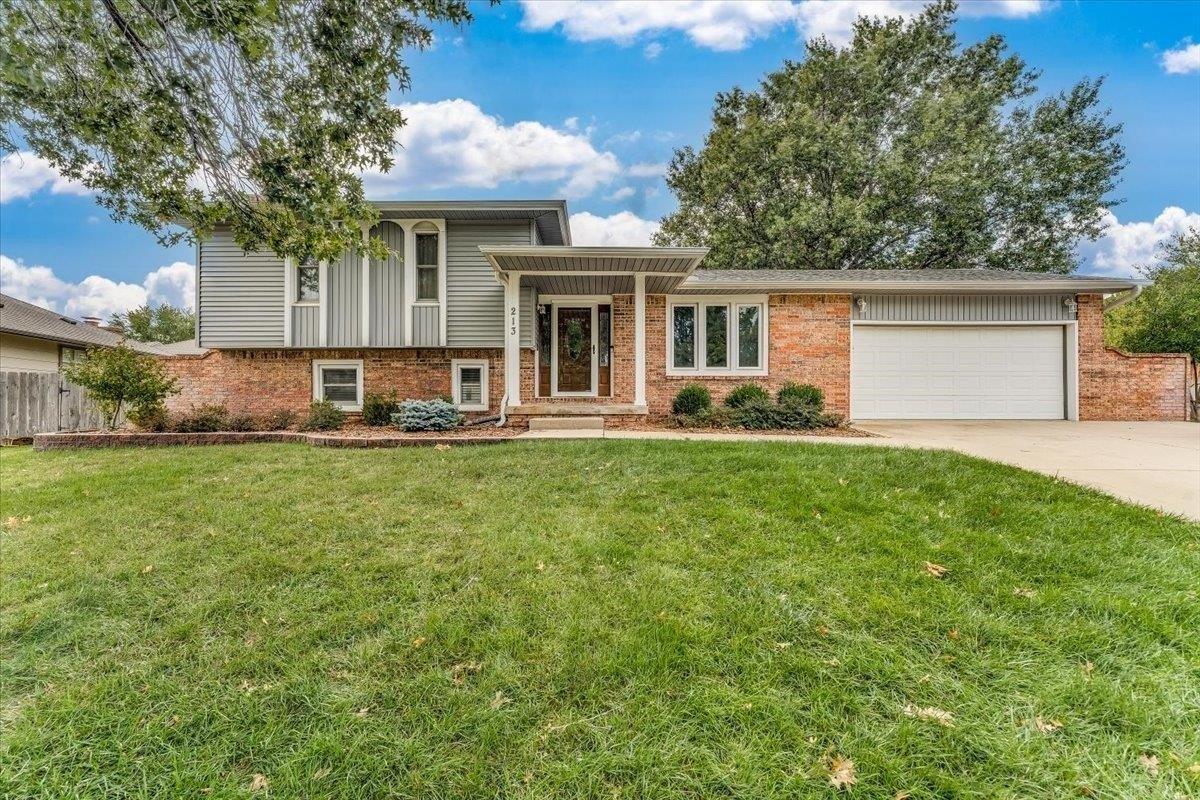 Timberlane Ct, Haysville, KS 67060