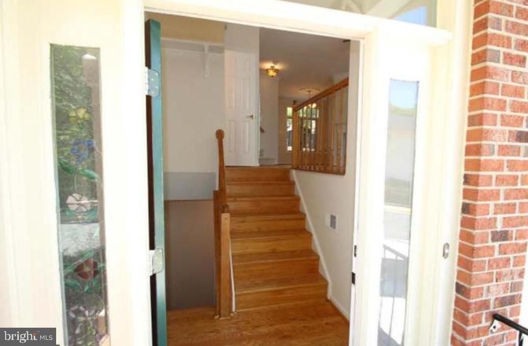 E Colonial Dr, Occoquan, VA 22125