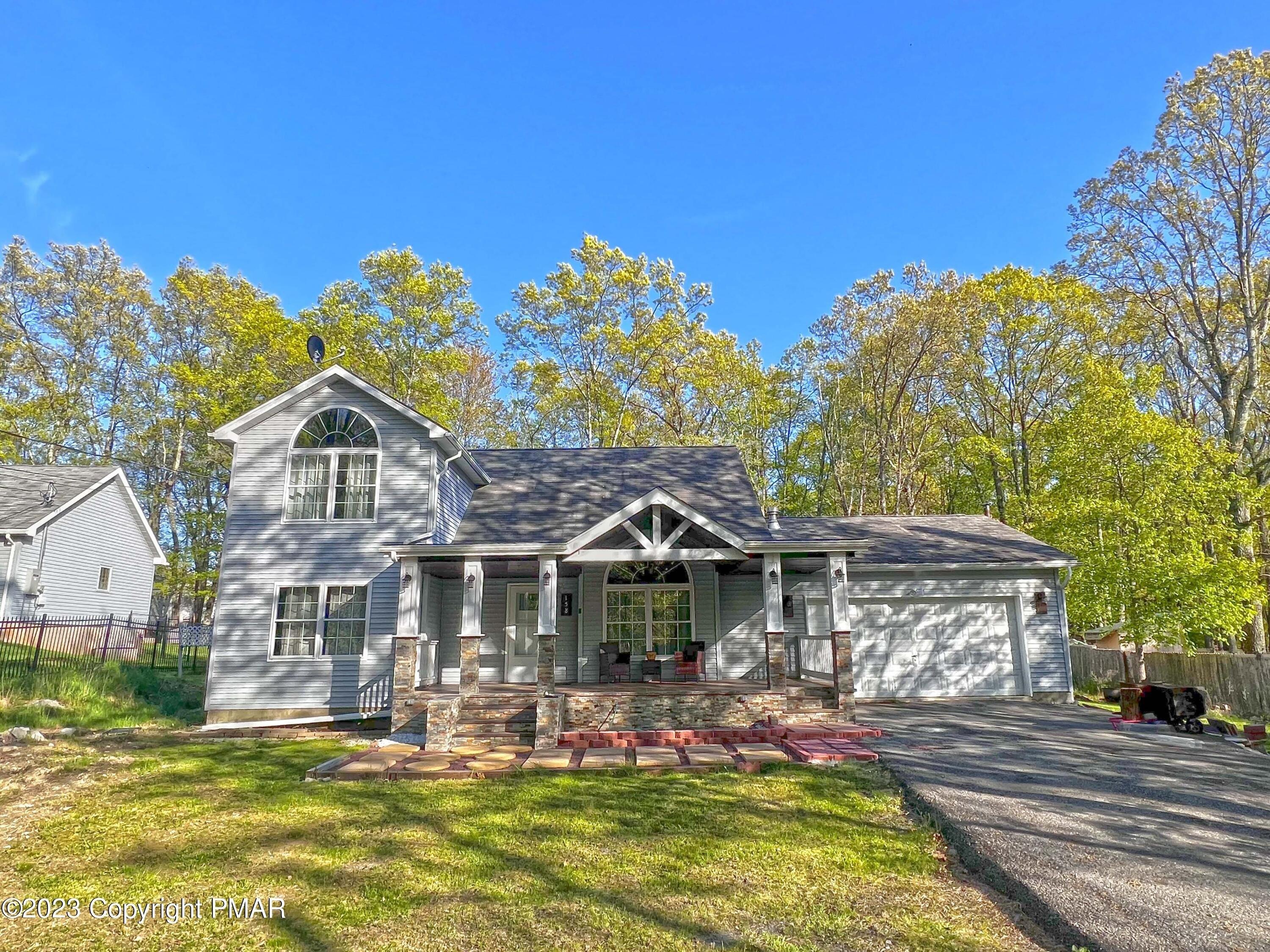 Davis Cir, Bushkill, PA 18324