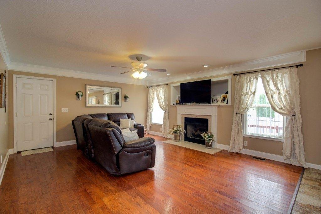 Timberdale Dr, Clarksville, TN 37042