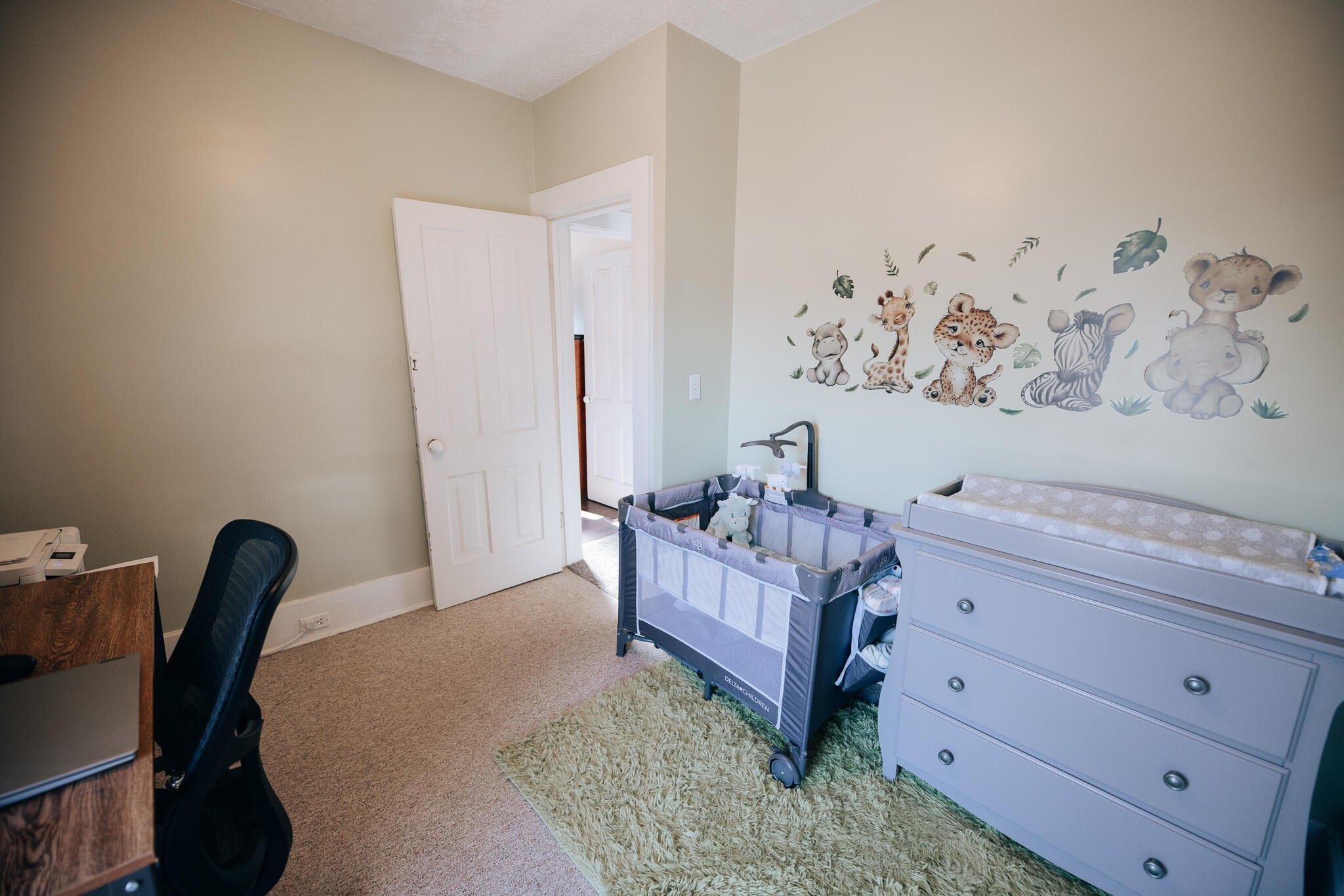 Washington Ave, Grand Haven, MI 49417