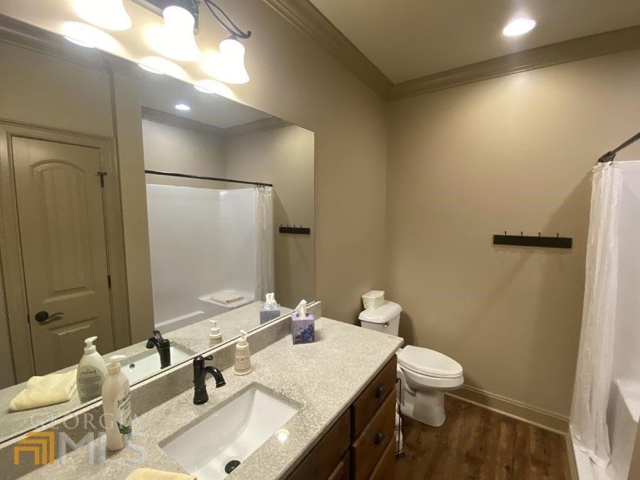 N Forest Ave, Hartwell, GA 30643