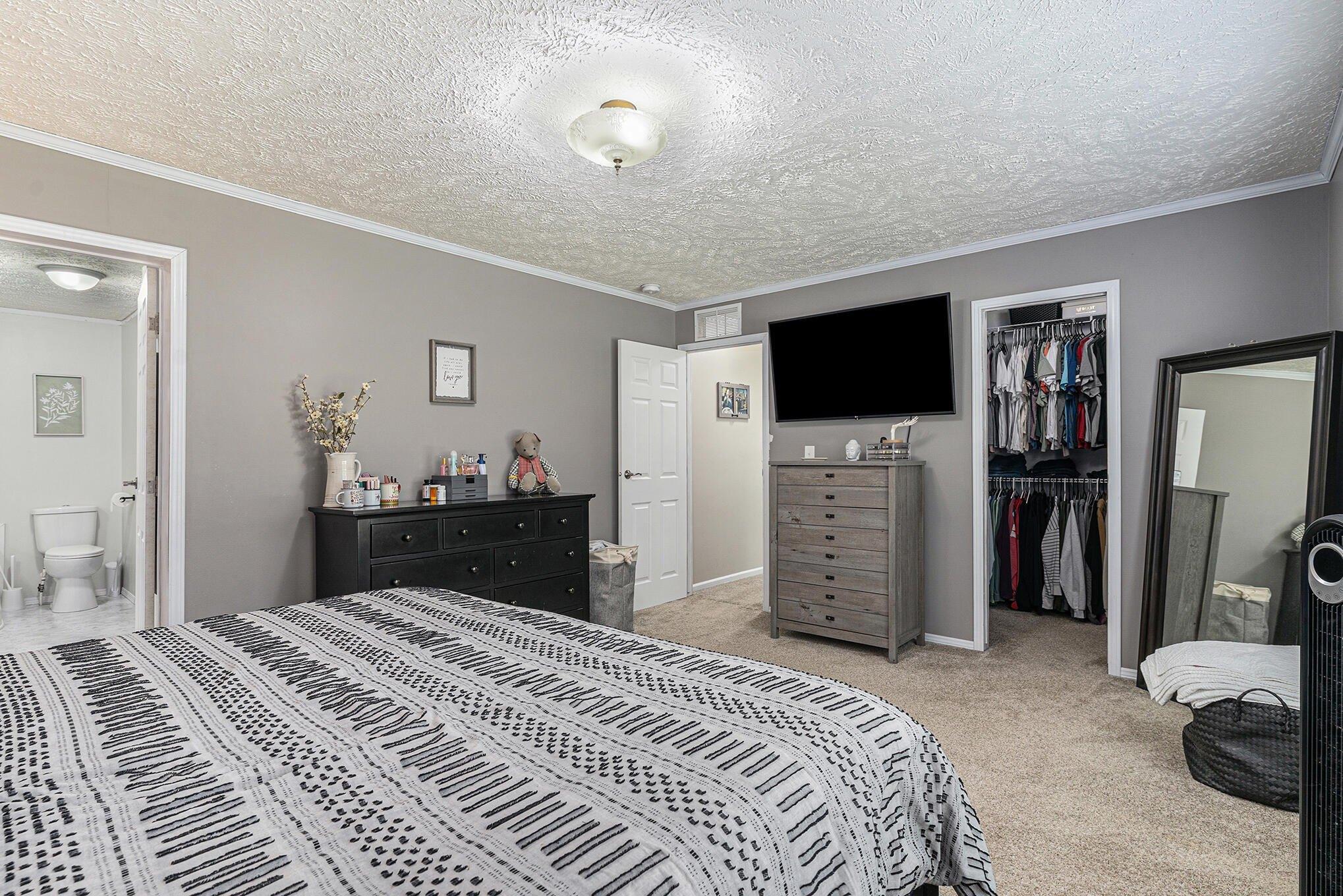 12th Ave, South Haven, MI 49090