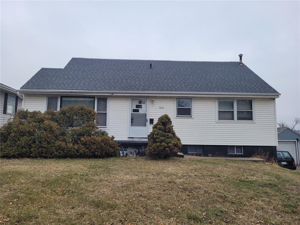 11th St Nw, Cedar Rapids, IA 52405