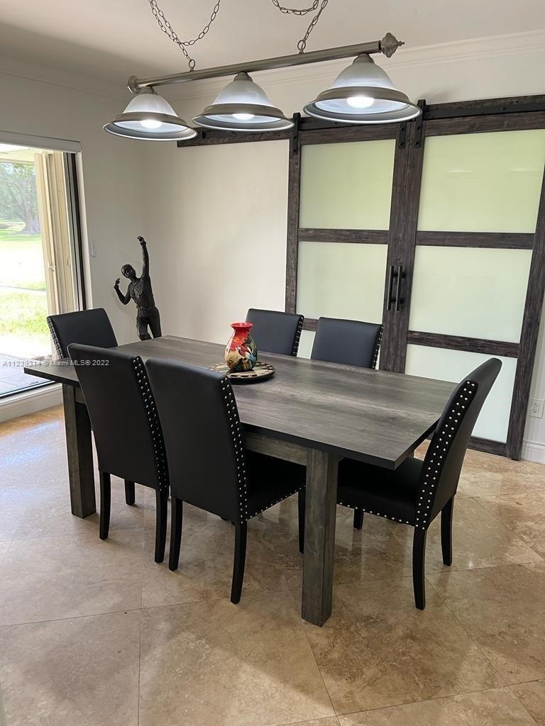 E Saint Andrews Dr, Hialeah, FL 33015