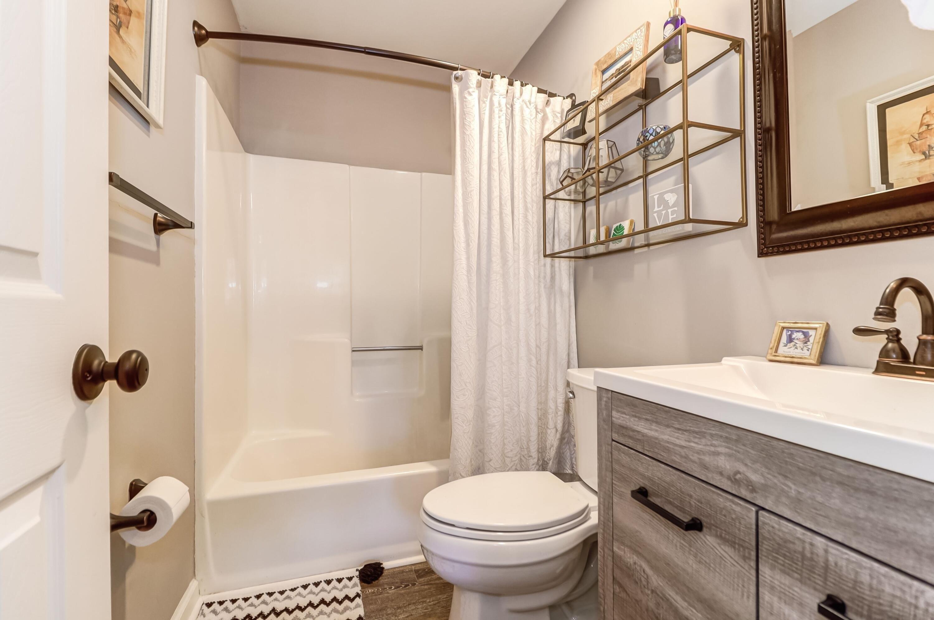 Langston Dr, Johns Island, SC 29455