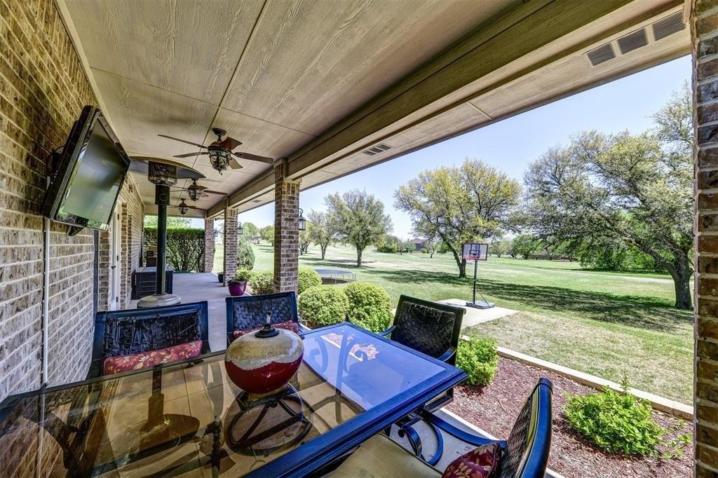 Lakeview Dr, Runaway Bay, TX 76426
