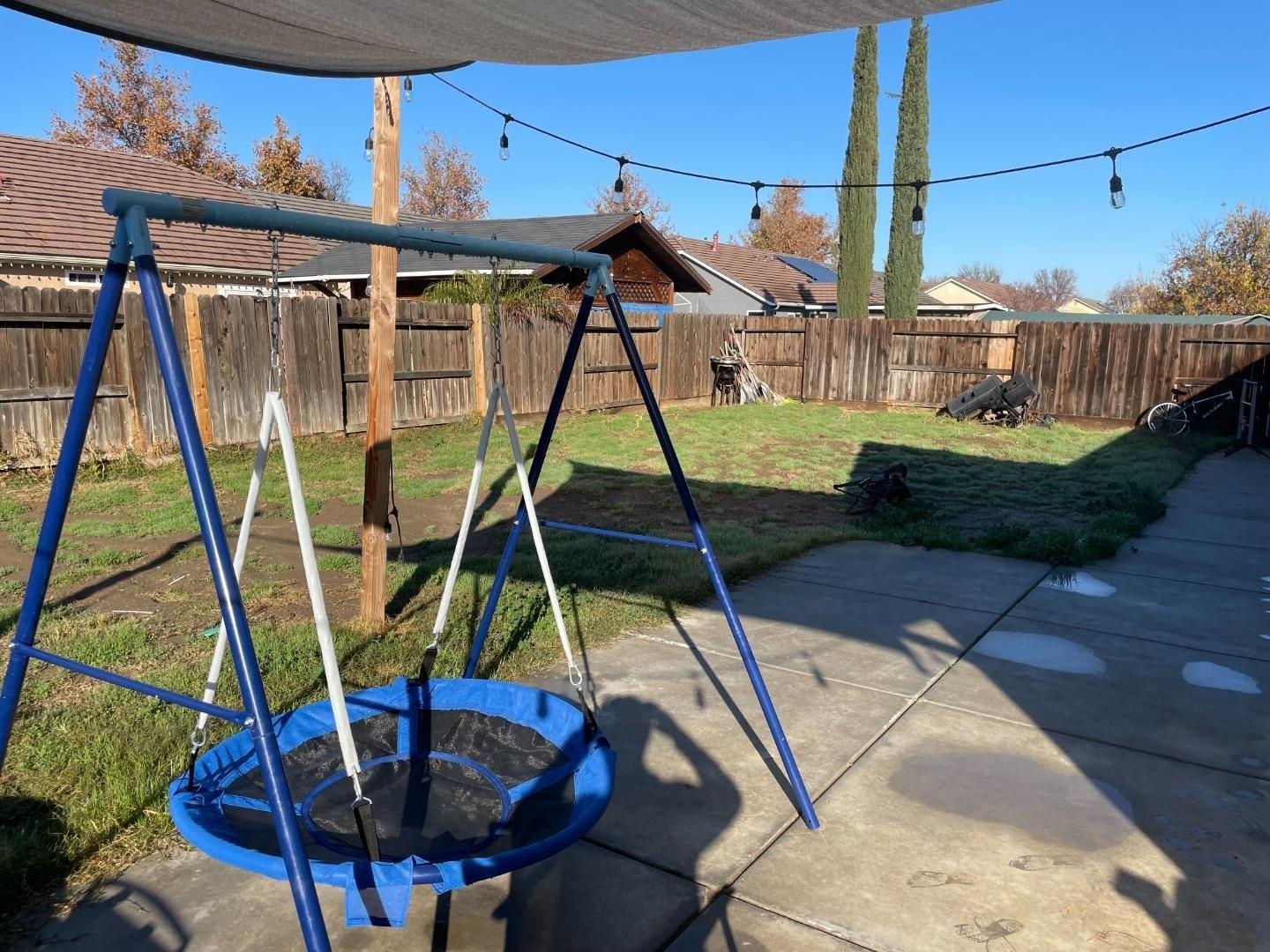 Westminster Way, Los Banos, CA 93635