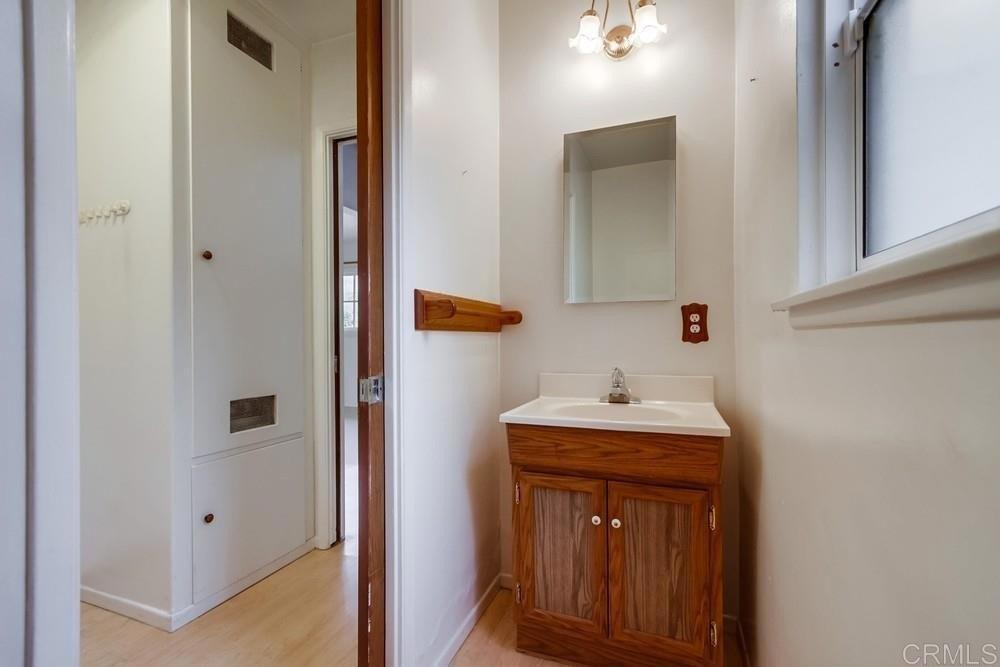 Redwing St, San Marcos, CA 92078