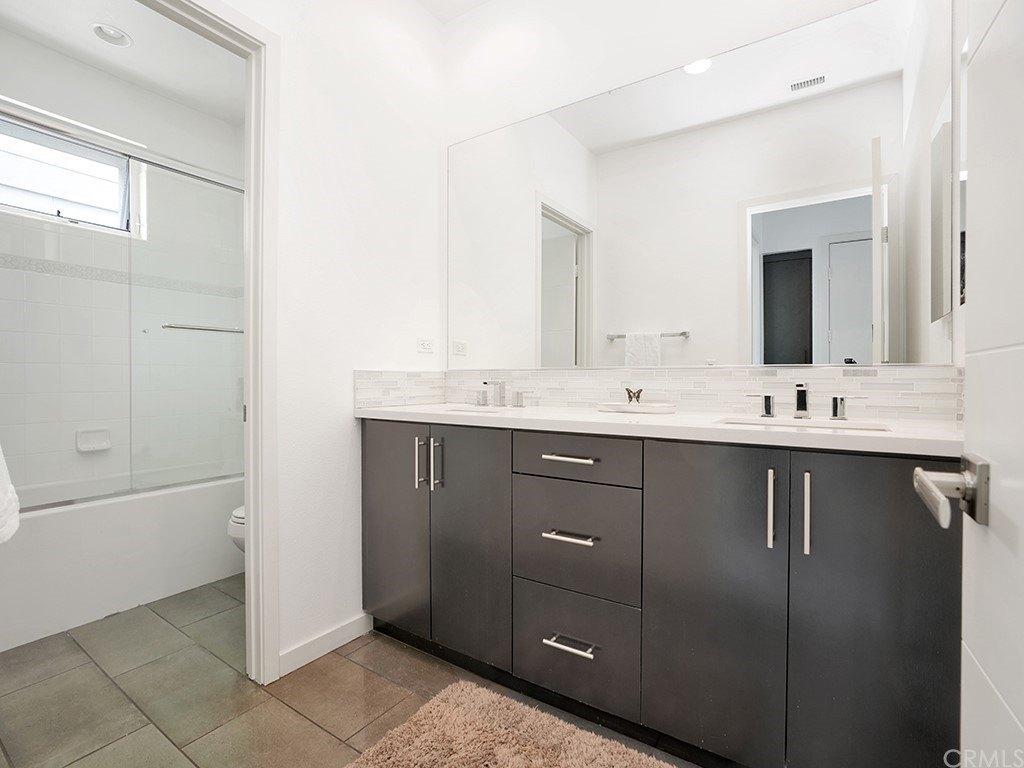 Channel Way, Costa Mesa, CA 92627