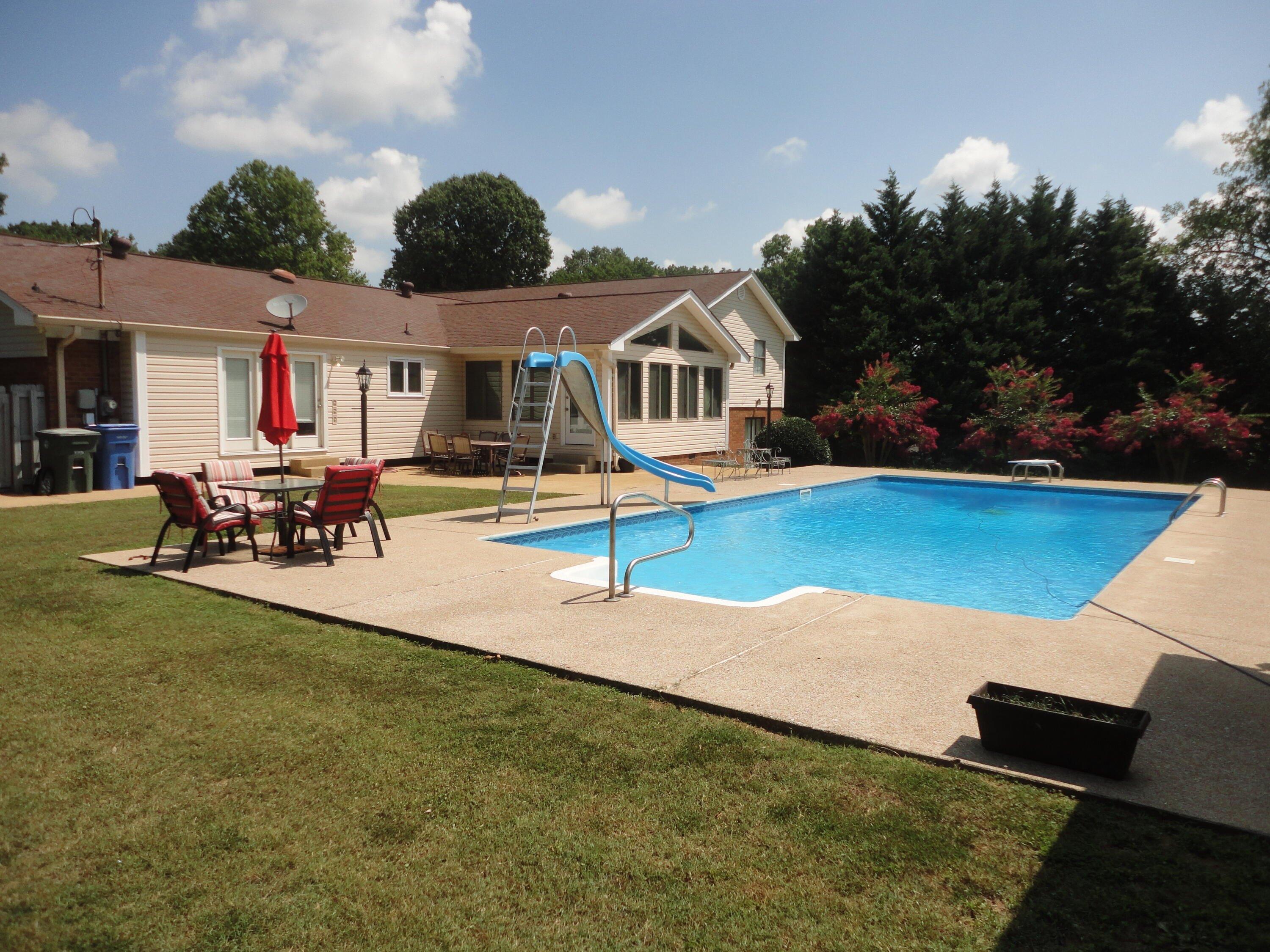 Revere Cir, Chattanooga, TN 37421