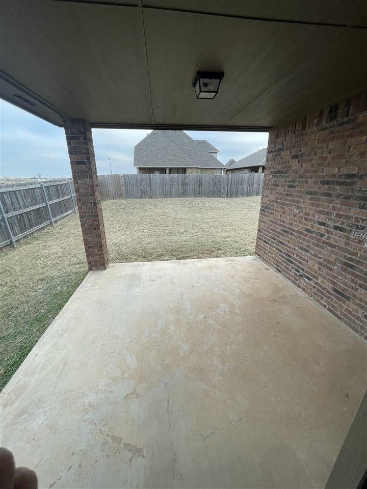 Franks Ct, Lawton, OK 73505