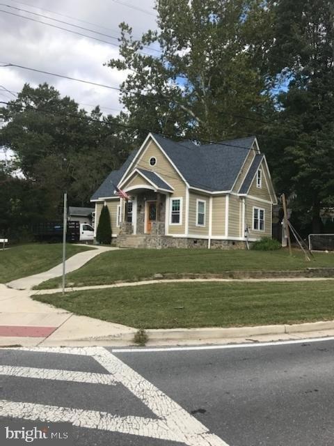 Denfeld Ave, Kensington, MD 20895