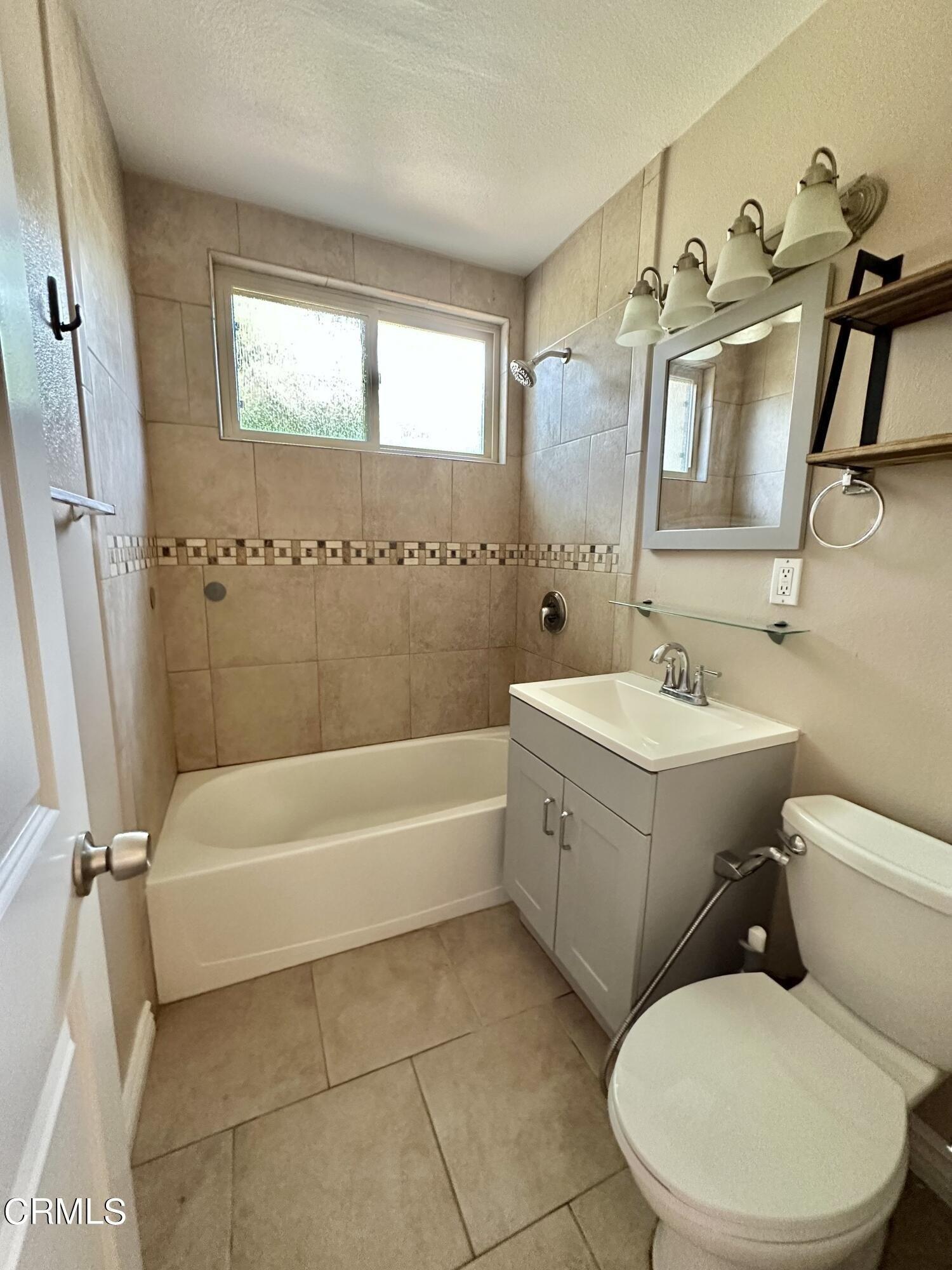 Mara Ave, Ventura, CA 93004