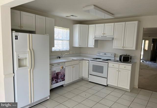 Goldenrod Dr, Mount Laurel, NJ 08054