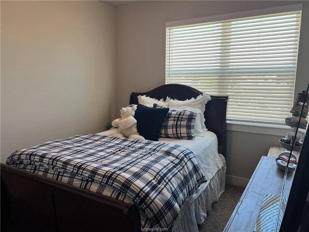 Yukon Ln, College Station, TX 77845