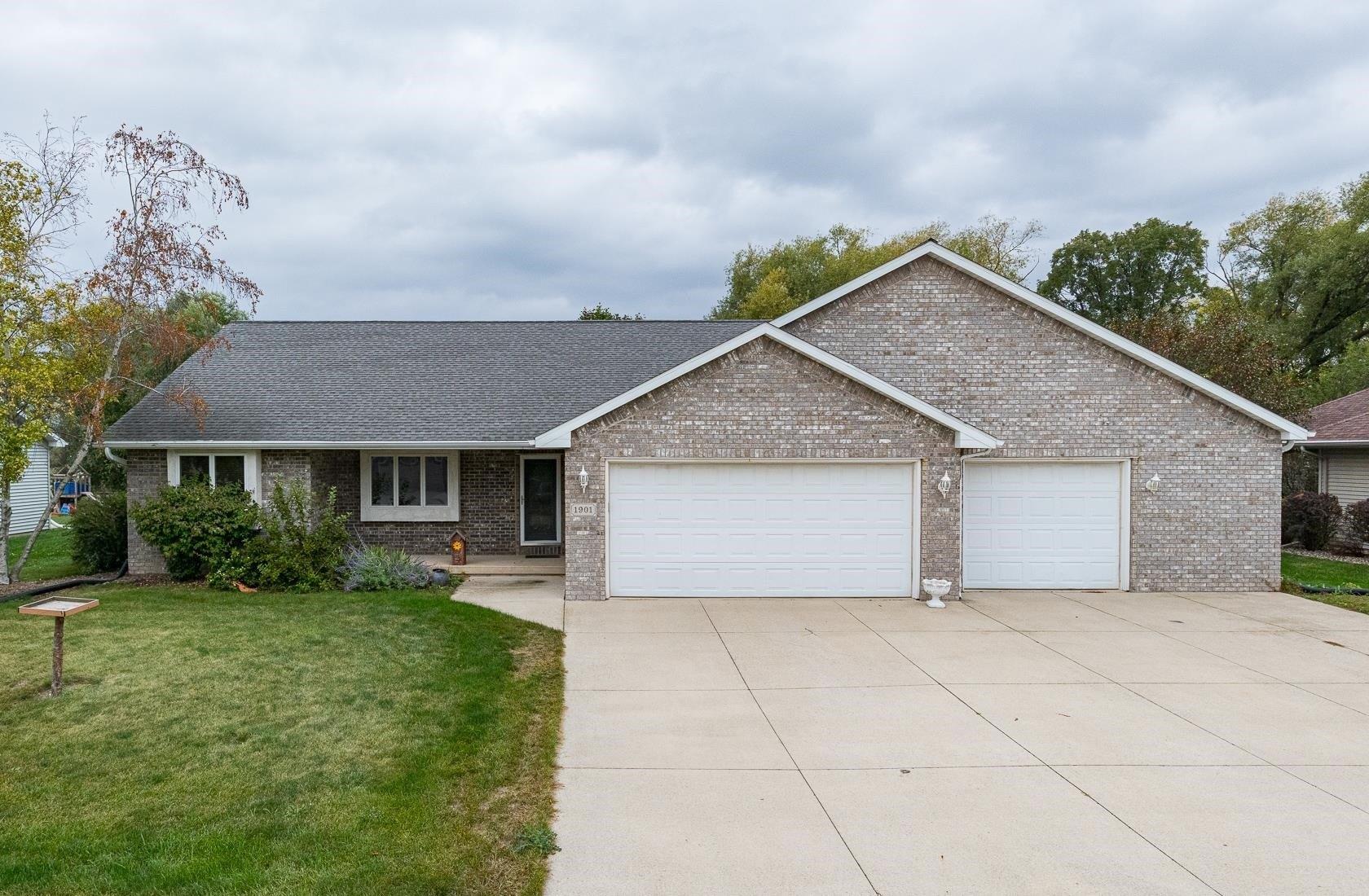 Sherry Ln, Kaukauna, WI 54130