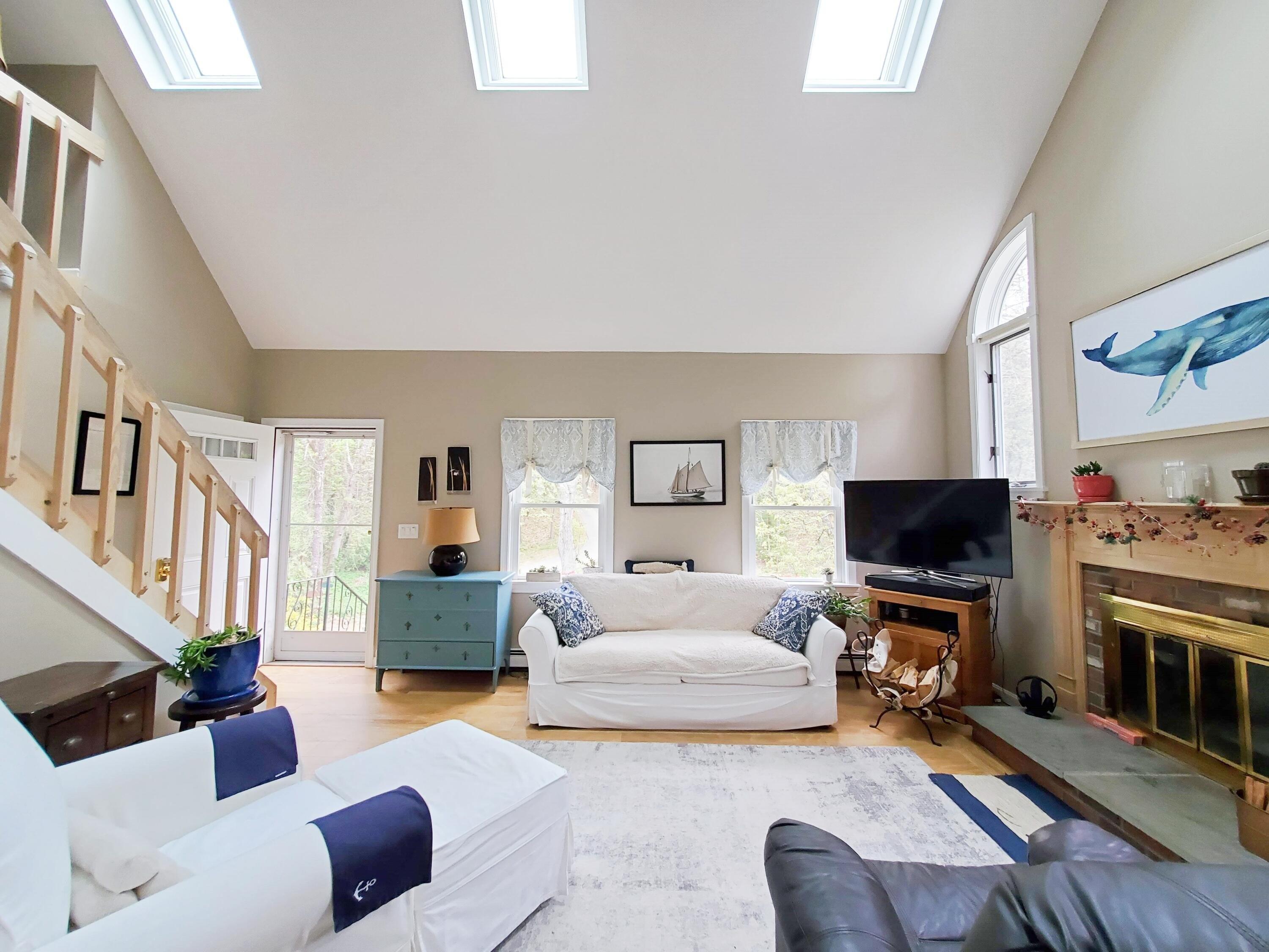Selah Cir, Eastham, MA 02642