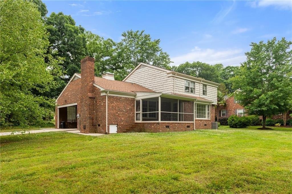 Edgewood Ave, Burlington, NC 27215