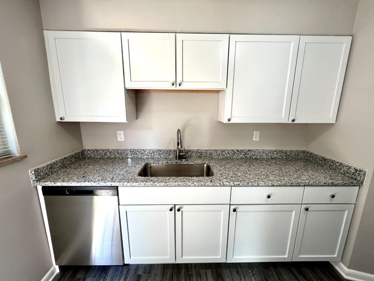 Oakfield Ave, Cincinnati, OH 45224