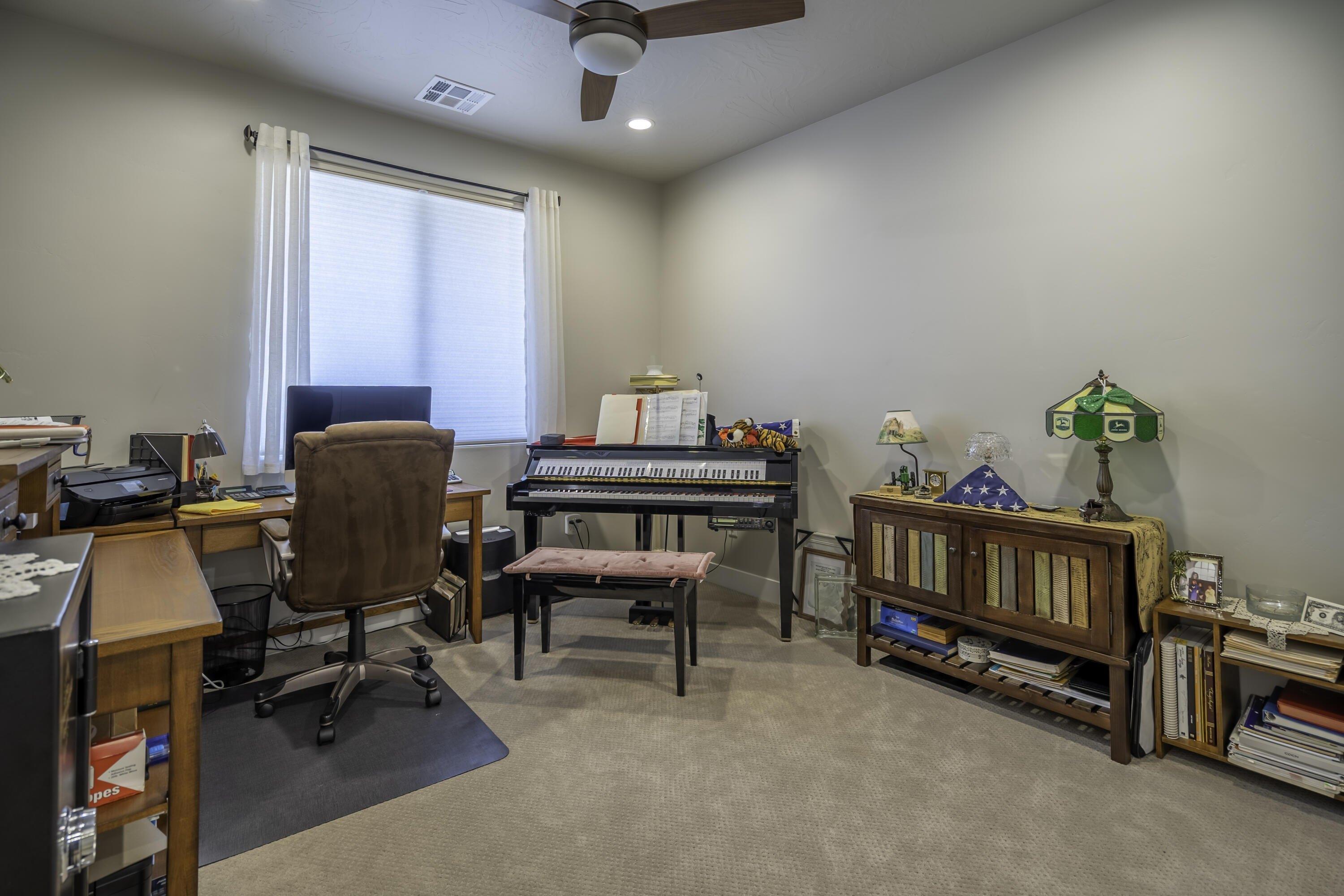 N Vista Springs Dr, Washington, UT 84780