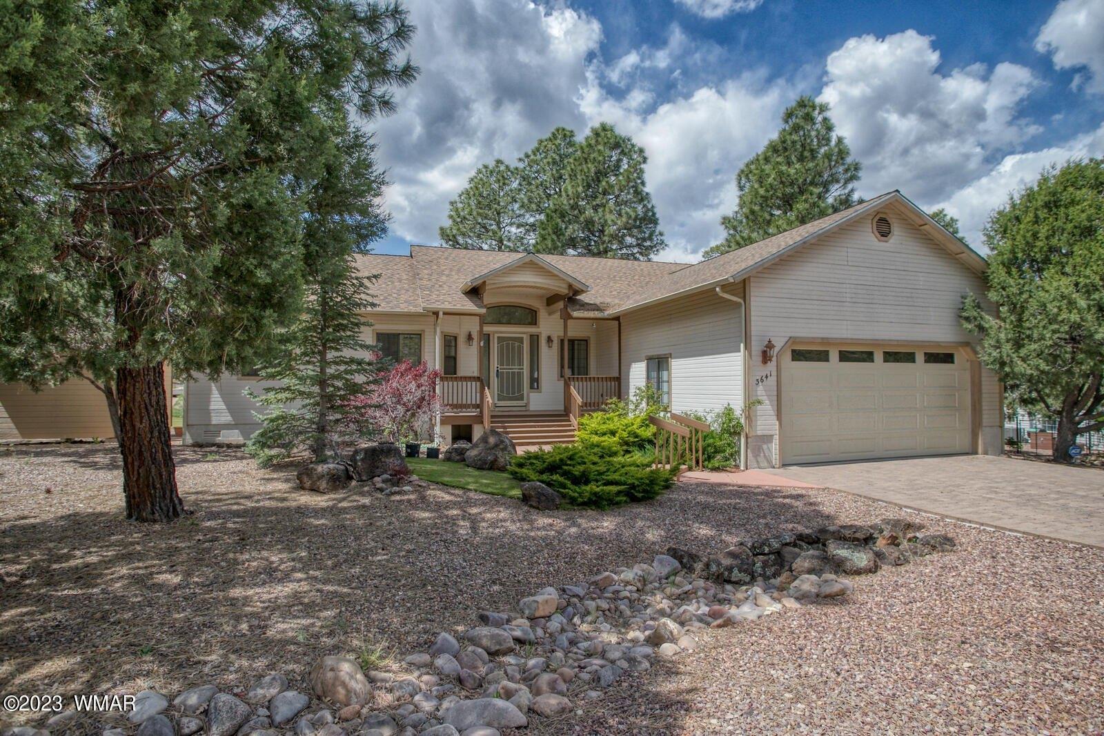 Country Club Dr, Show Low, AZ 85901