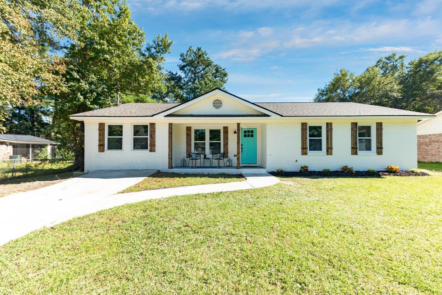 Garwood Dr, Ladson, SC 29456
