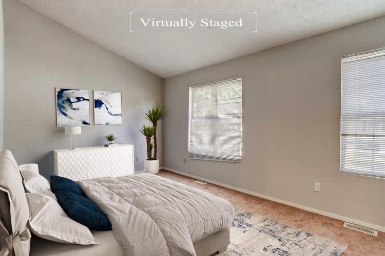 Wells Cir, Stone Mountain, GA 30087