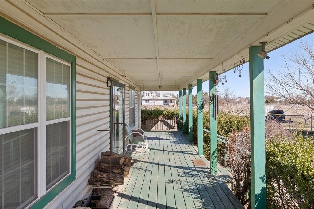 Old Chisholm Trl, Rhome, TX 76078