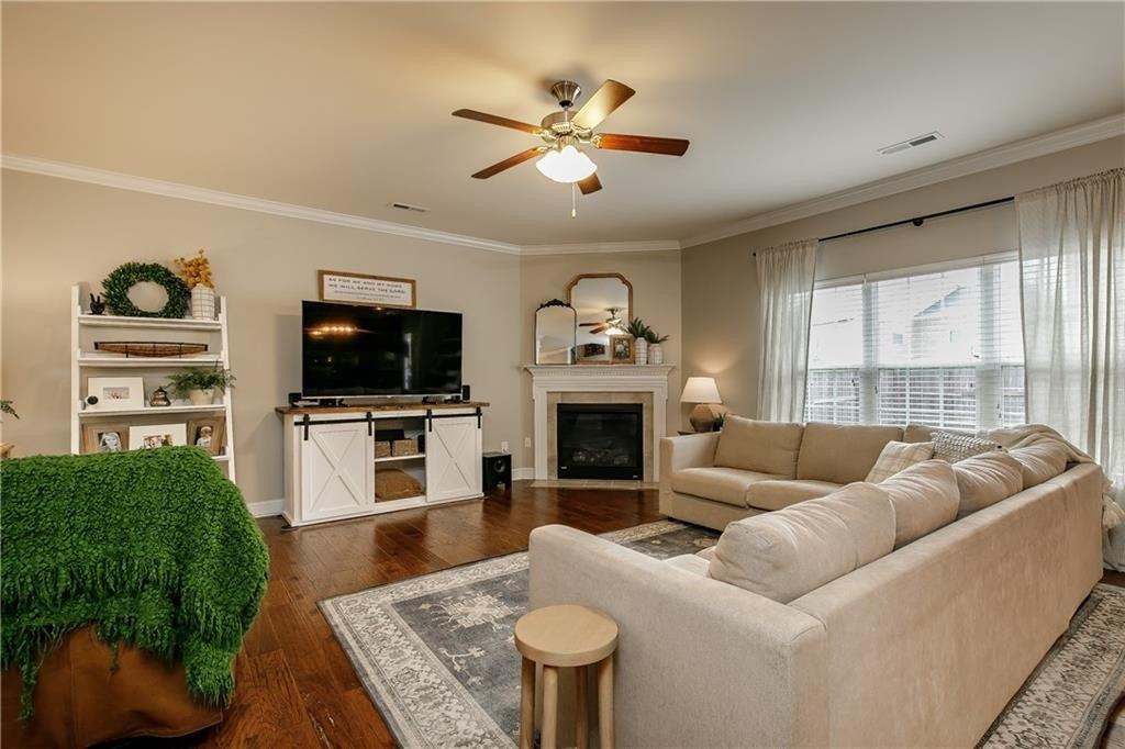 Diana Cir, Burlington, NC 27215