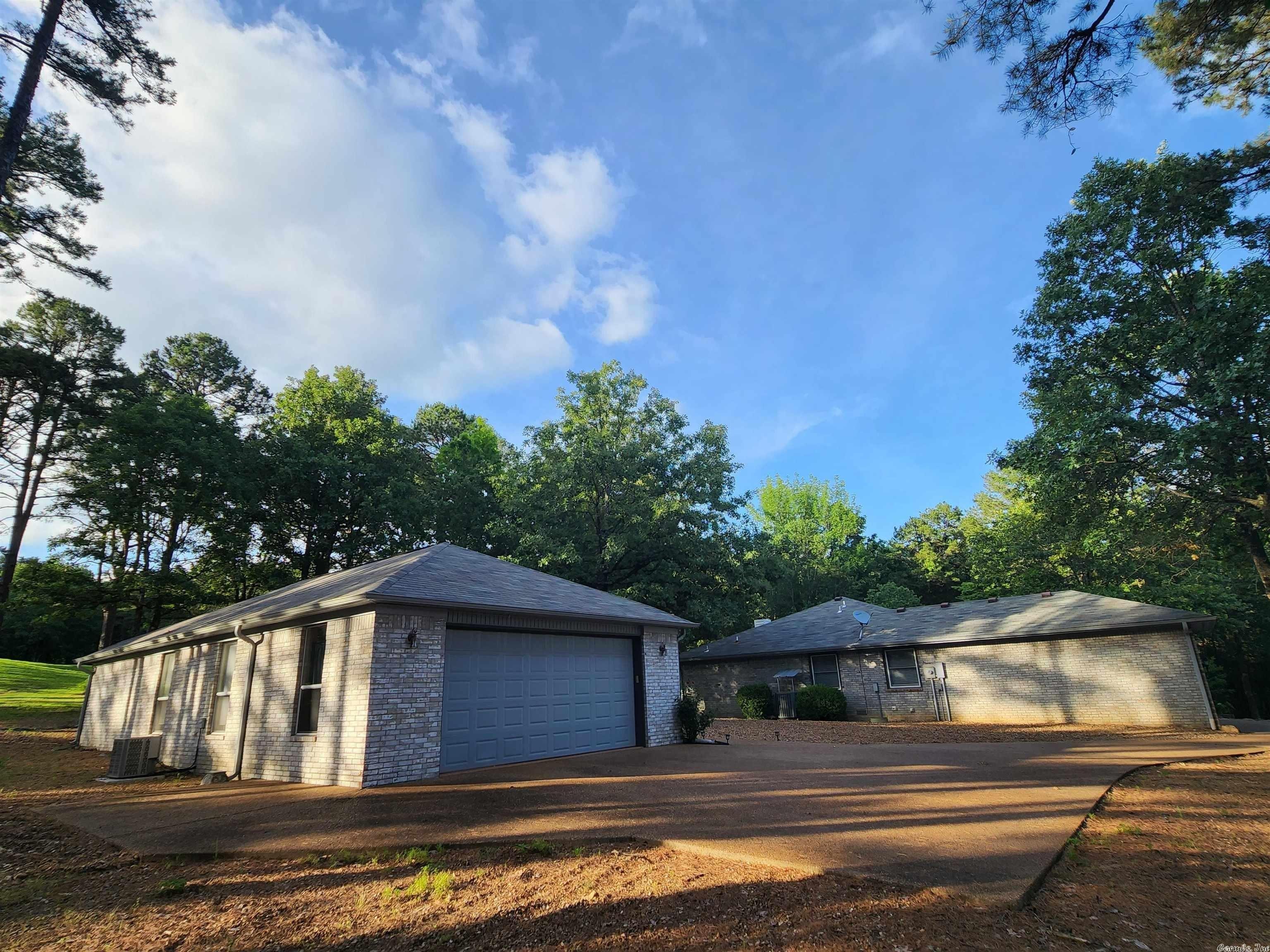 Edgemere Loop, Fairfield Bay, AR 72088