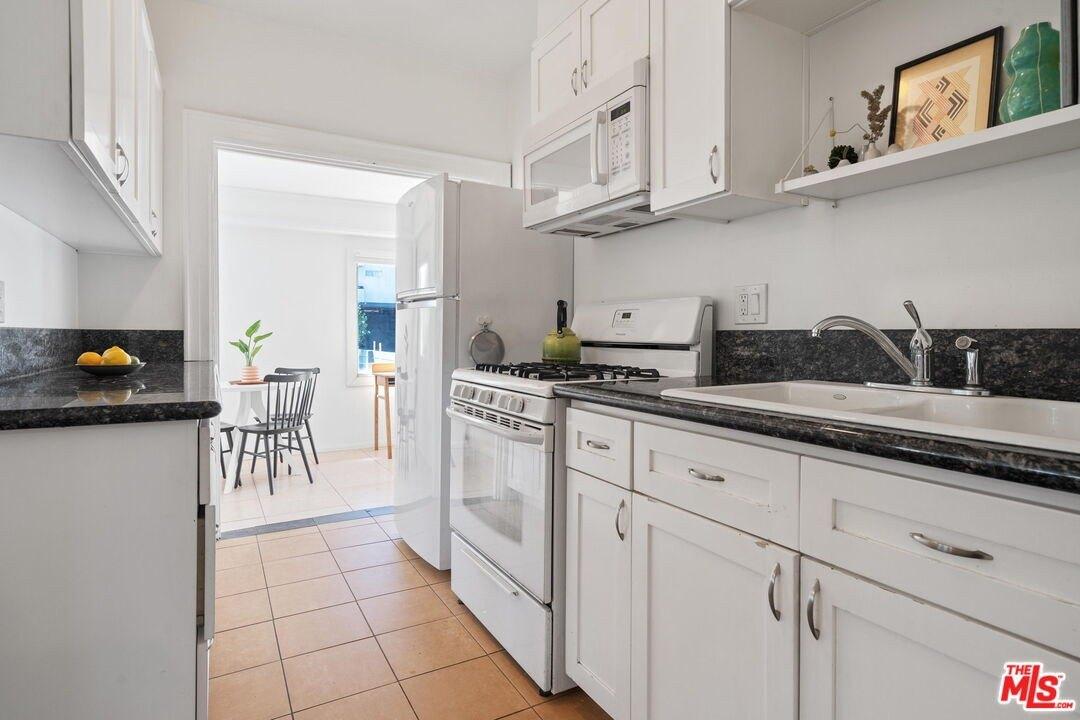 Fountain Ave, Los Angeles, CA 90046