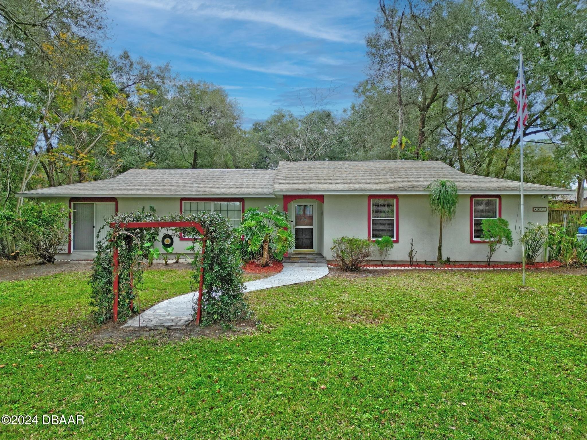 S Ridgewood Ave, Deland, FL 32720