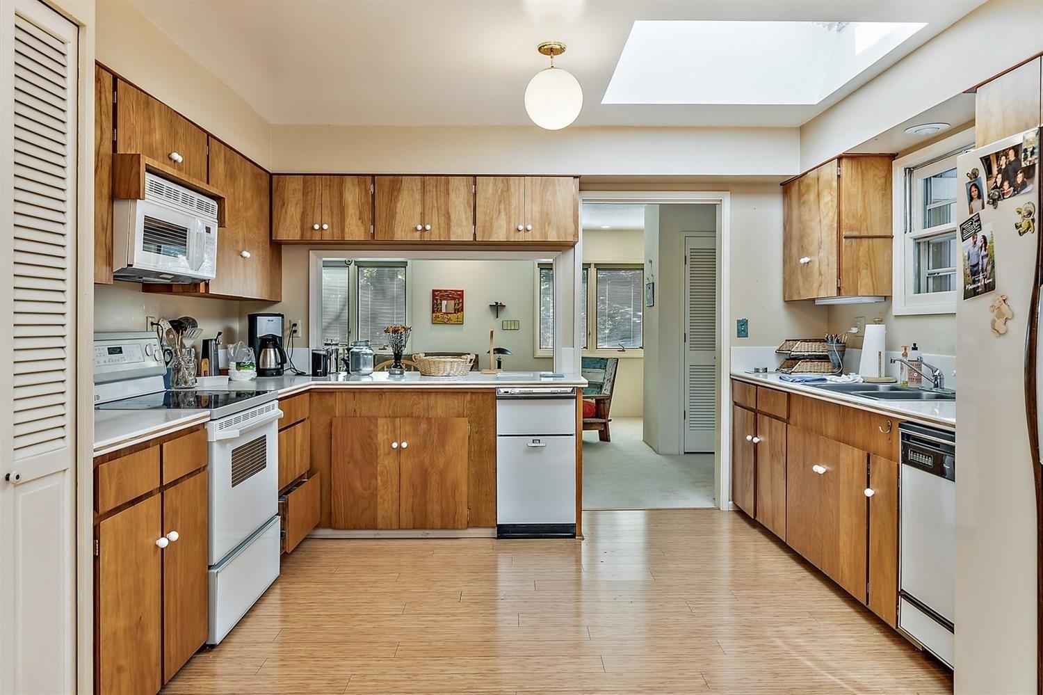 Roca St, Ashland, OR 97520