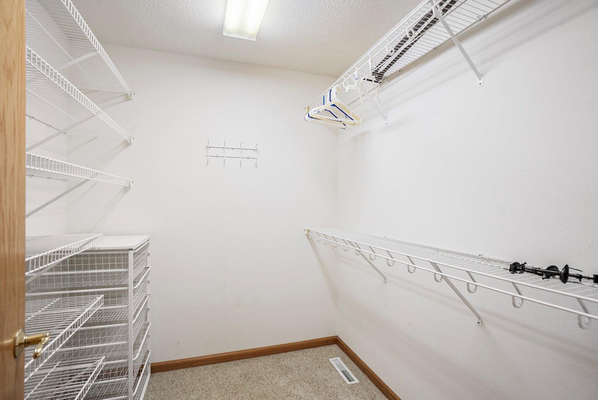 Valley View Dr, Muskegon, MI 49444