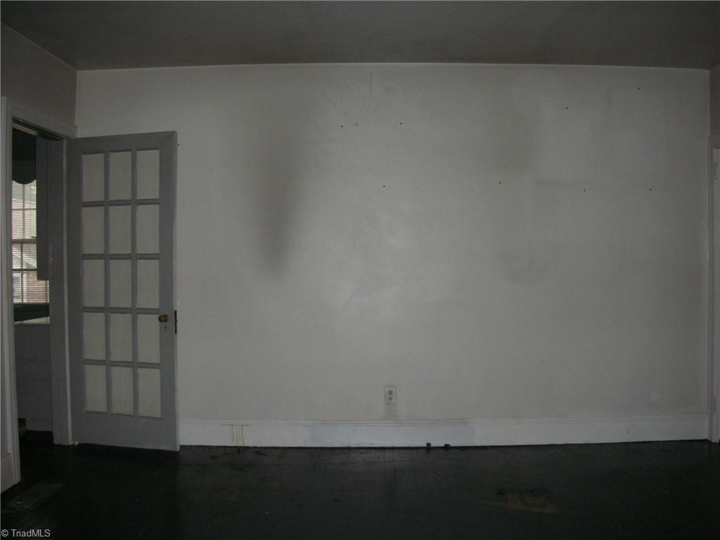 S Hamilton St, Eden, NC 27288