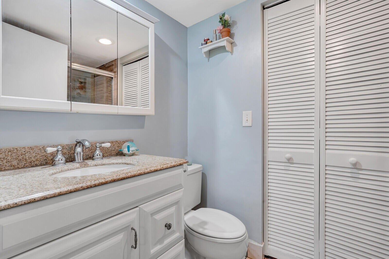 Lake Arbor Dr, Palm Springs, FL 33461